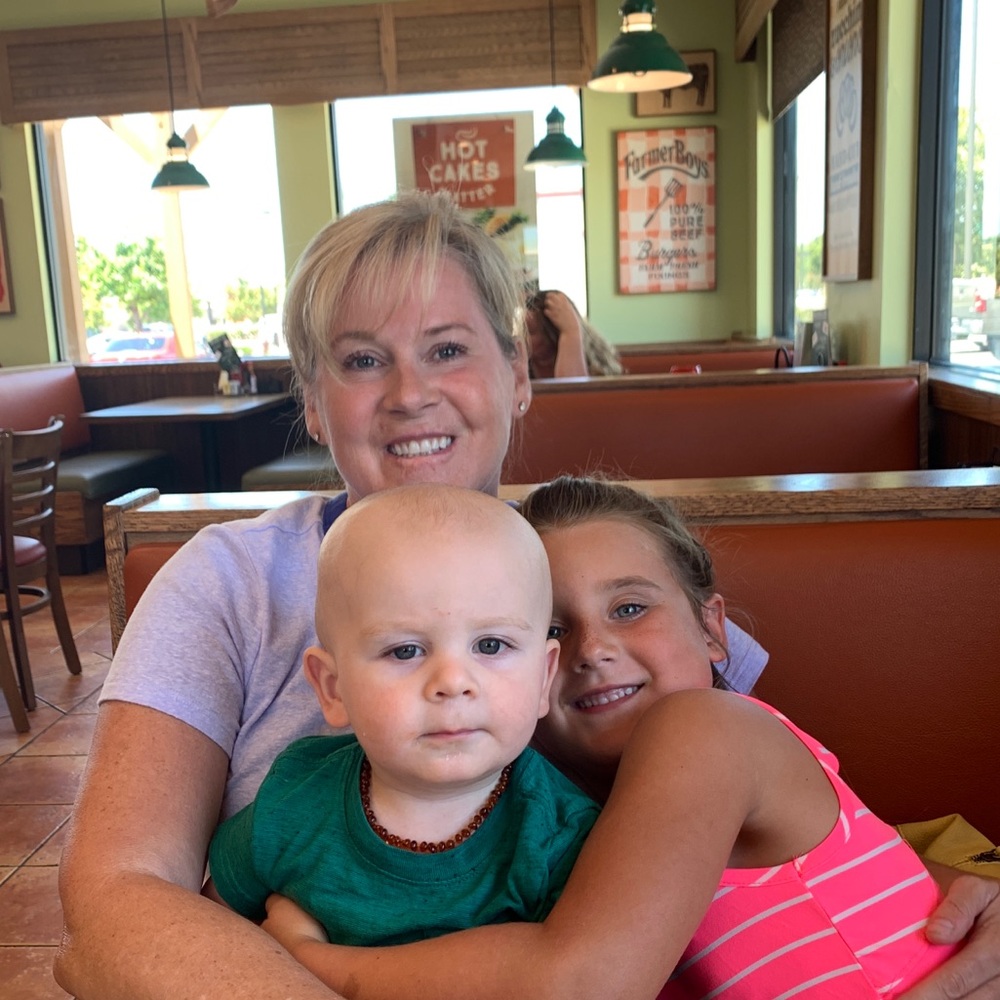 Willie, Charlotte & I having lunch with Megan